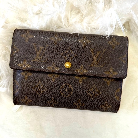 Louis Vuitton Handbags - Louis Vuitton Monogram Porte Tresor Etui Papiers Trifold Wallet